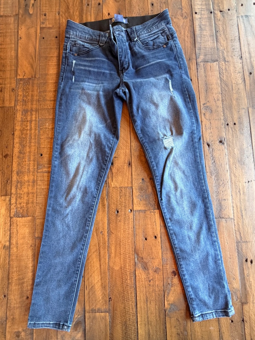 Democracy Absolution Skinny Jeans Size 8 Blue Distressed Mid Rise Stretch Denim